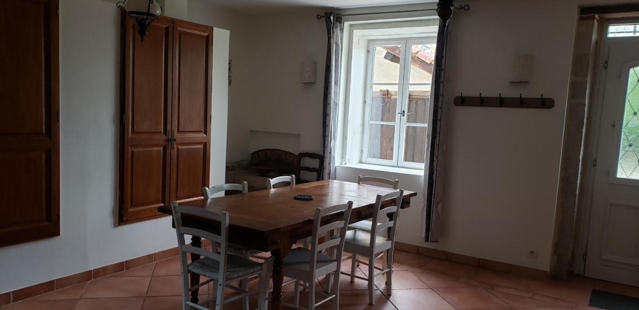 La Ferme Du Tilleul Foissiat ภายนอก รูปภาพ